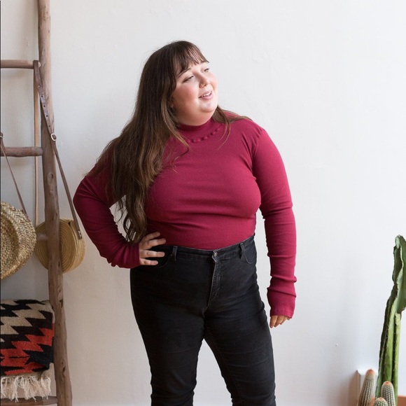 turtleneck - Picture 4 of 4